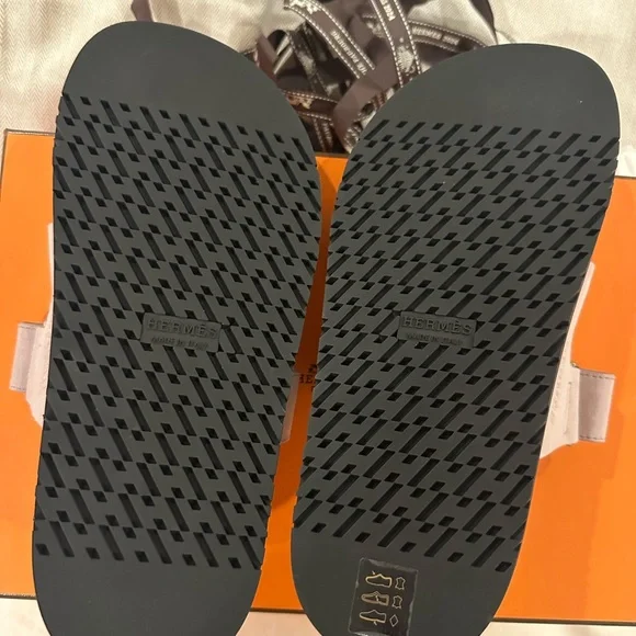 Hermes Chypre Sandal Nude Pink - Picture 4 of 4